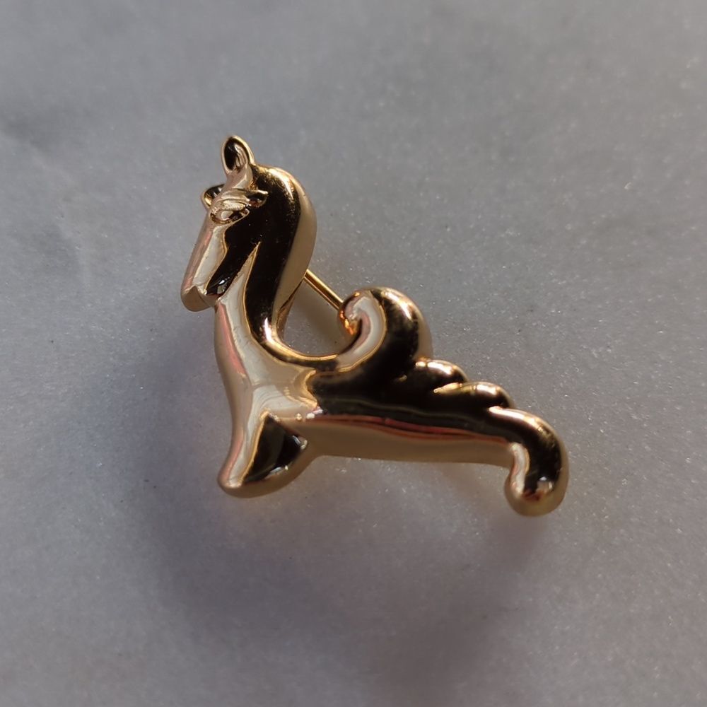 Monet Poodle Brooch 1960s Goldtone